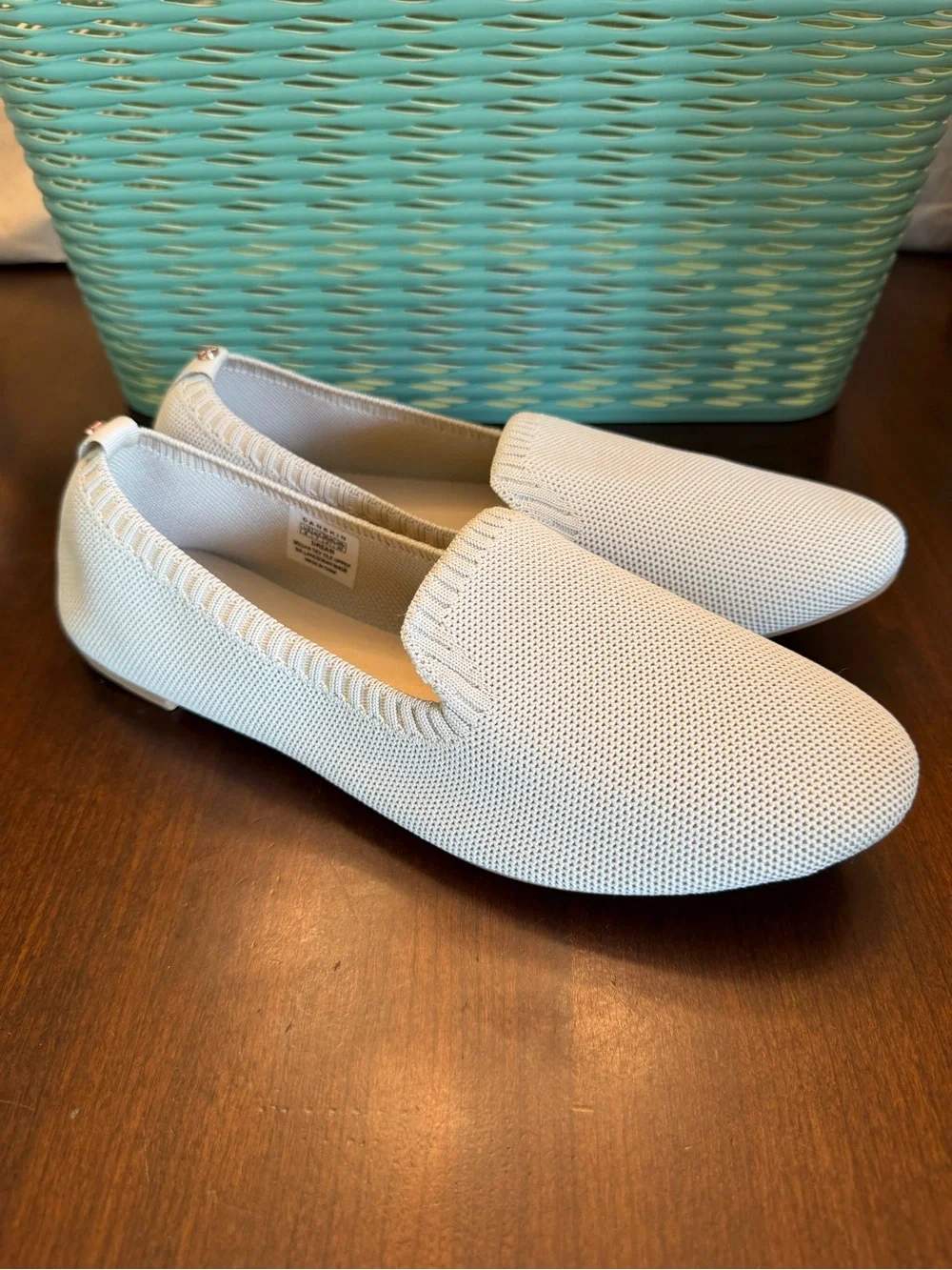 NWOT Danskin Women's Dream Slip-On Loafers SZ 9 Color Cream